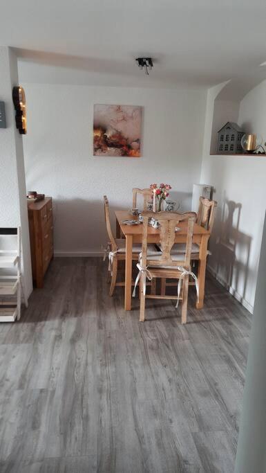 Wellness Ferienwohnung Biene Im Bergischen Land Much Bagian luar foto